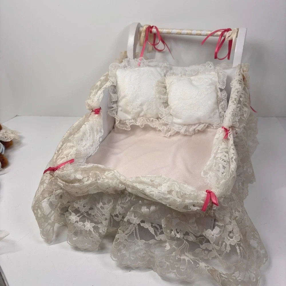 Danbury Mint Mama Bear And Her Twins 16